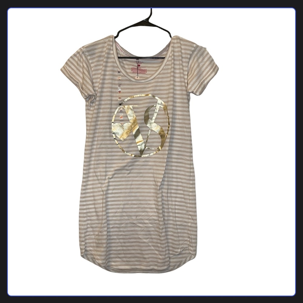 VS sleep shirt